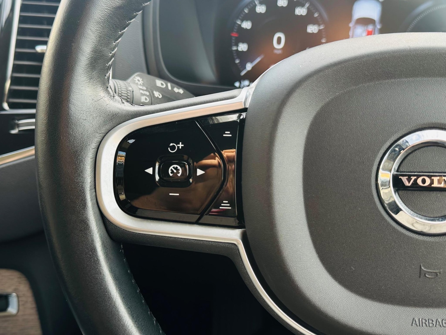 Used Volvo XC90 2021 for sale - 76991321: Photo 31