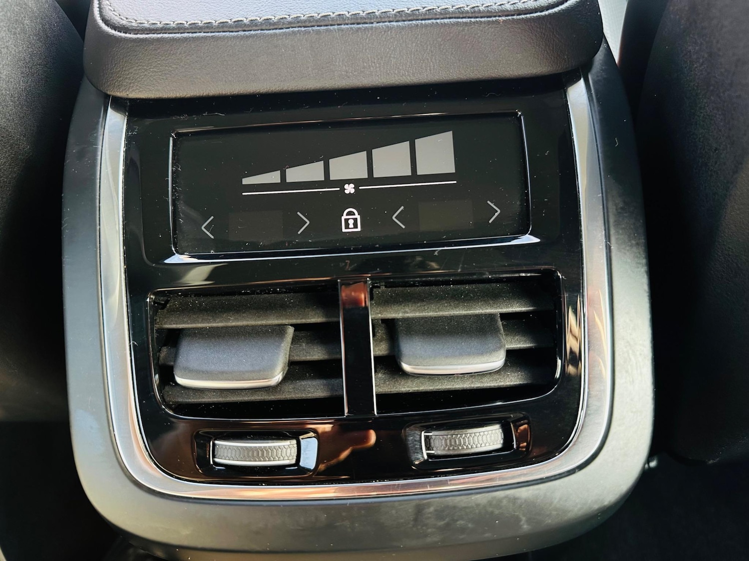 Used Volvo XC90 2021 for sale - 76991321: Photo 43