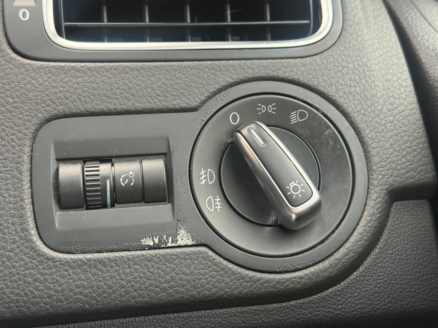 Used Volkswagen Polo for sale - 78136095: Photo 28