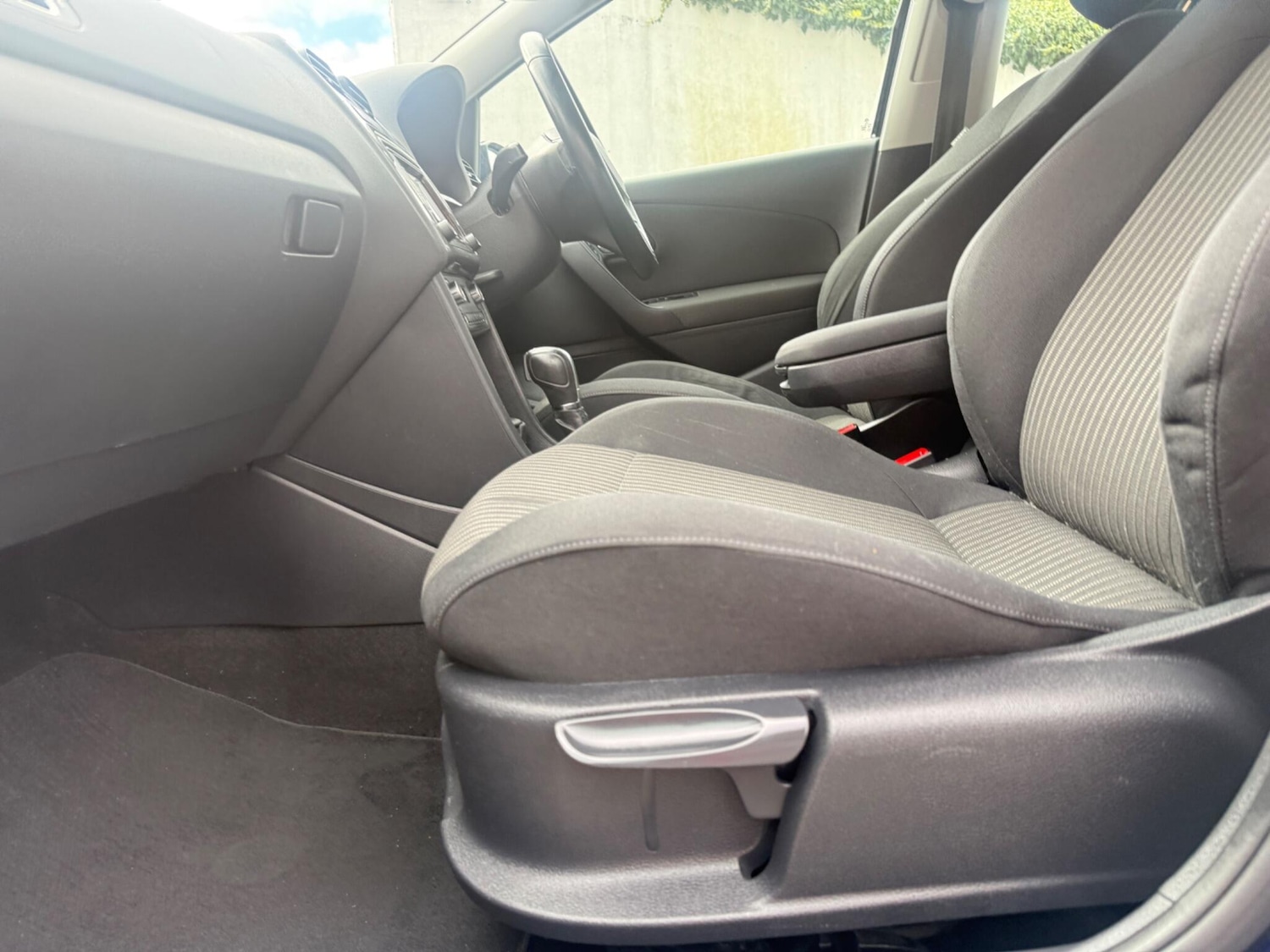 Used Volkswagen Polo for sale - 78136095: Photo 41