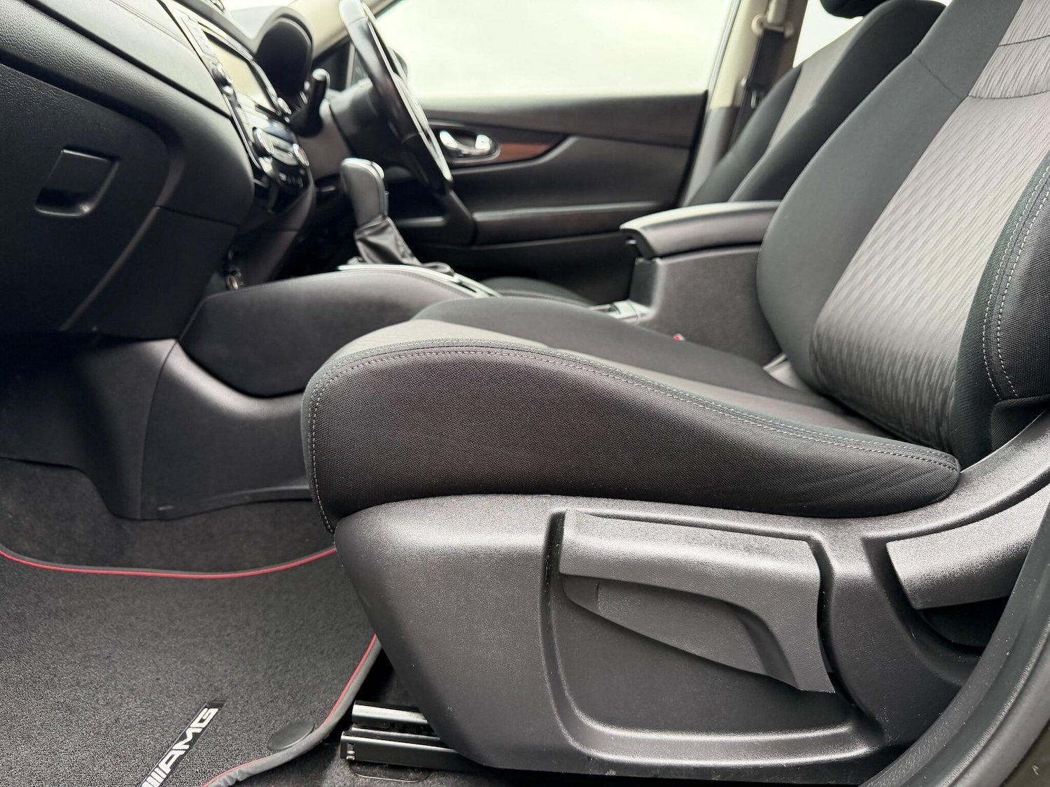 Used Nissan X-Trail 2020 for sale - 76214824: Photo 41