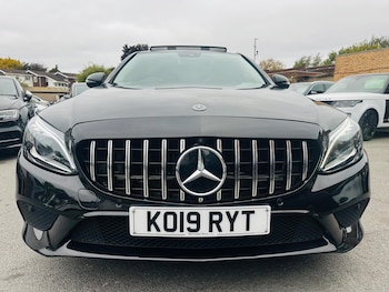 Used Mercedes-Benz C-Class 2019 for sale - 76138459: Photo 3