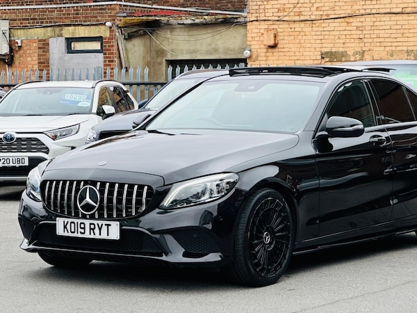 Used Mercedes-Benz C-Class 2019 for sale - 76138459: Photo 4