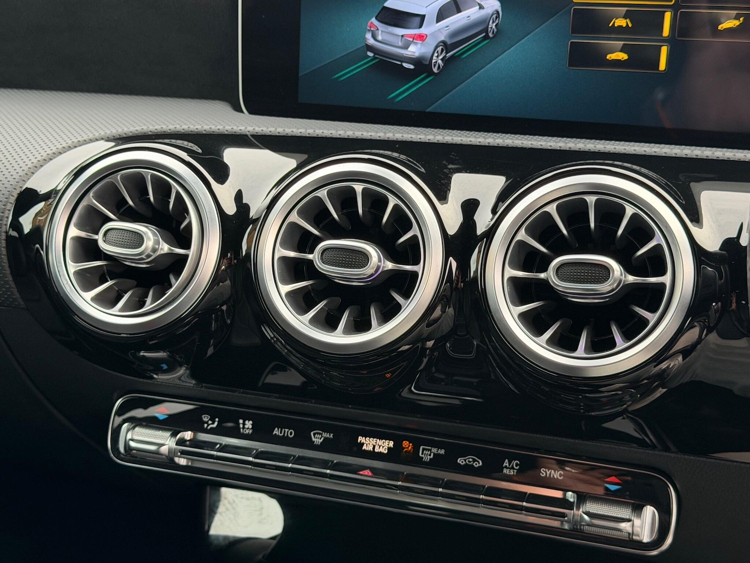 Used Mercedes-Benz A-Class 2019 for sale - 76423491: Photo 32