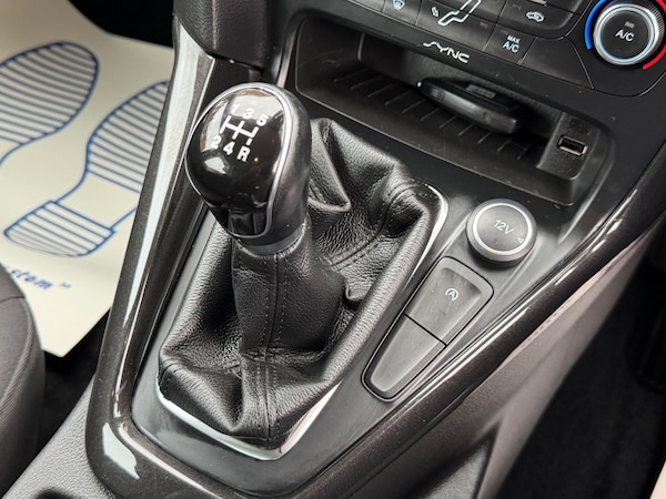 Used Ford Focus 2015 for sale - 76306730: Photo 15