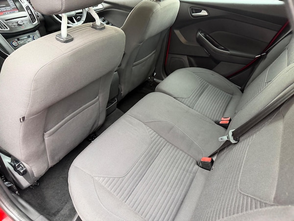 Used Ford Focus 2015 for sale - 76306730: Photo 18