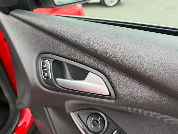 Used Ford Focus 2015 for sale - 76306730: Photo 23