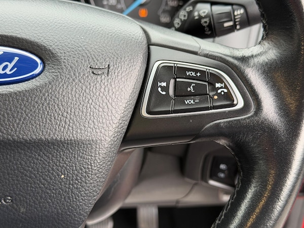 Used Ford Focus 2015 for sale - 76306730: Photo 24
