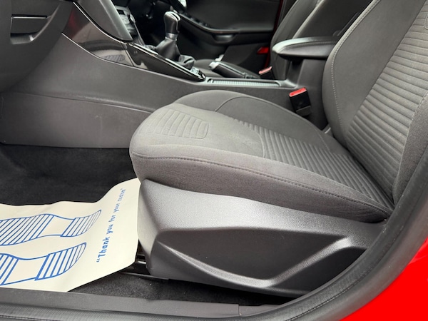 Used Ford Focus 2015 for sale - 76306730: Photo 37
