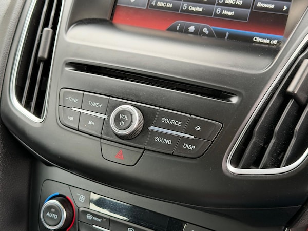 Used Ford Focus 2015 for sale - 76306730: Photo 40