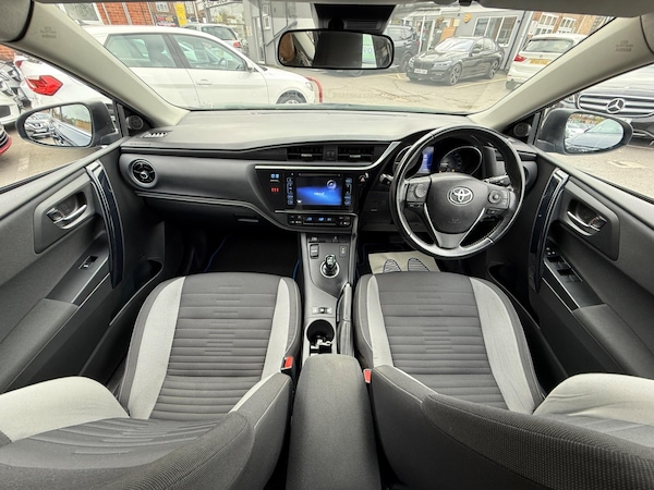 Used Toyota Auris 2017 for sale - 76294666: Photo 17