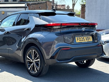 Used Toyota C-HR 2025 for sale - 78335006: Photo