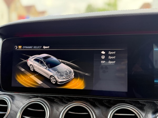 Used Mercedes-Benz E-Class 2019 for sale - 75387864: Photo 53