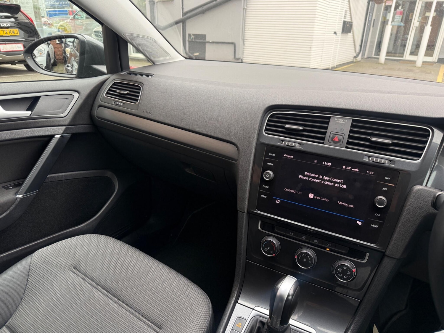 Used Volkswagen Golf 2018 for sale - 77853808: Photo 16