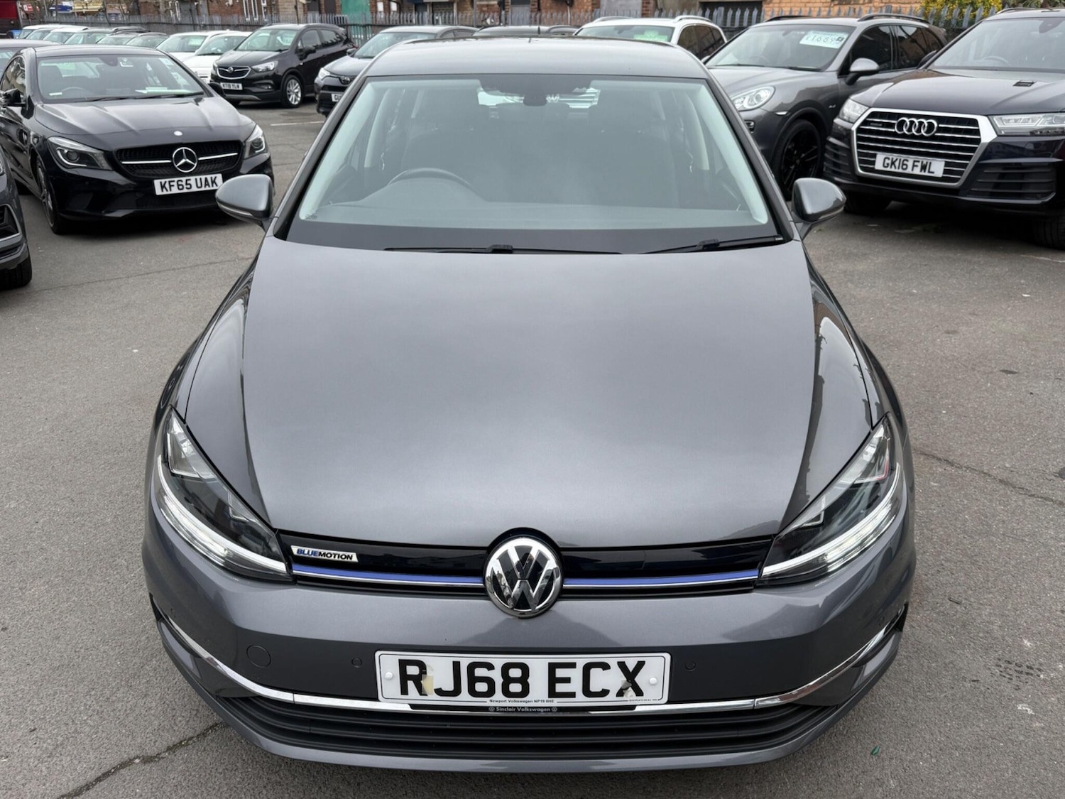 Used Volkswagen Golf 2018 for sale - 77853808: Photo 2