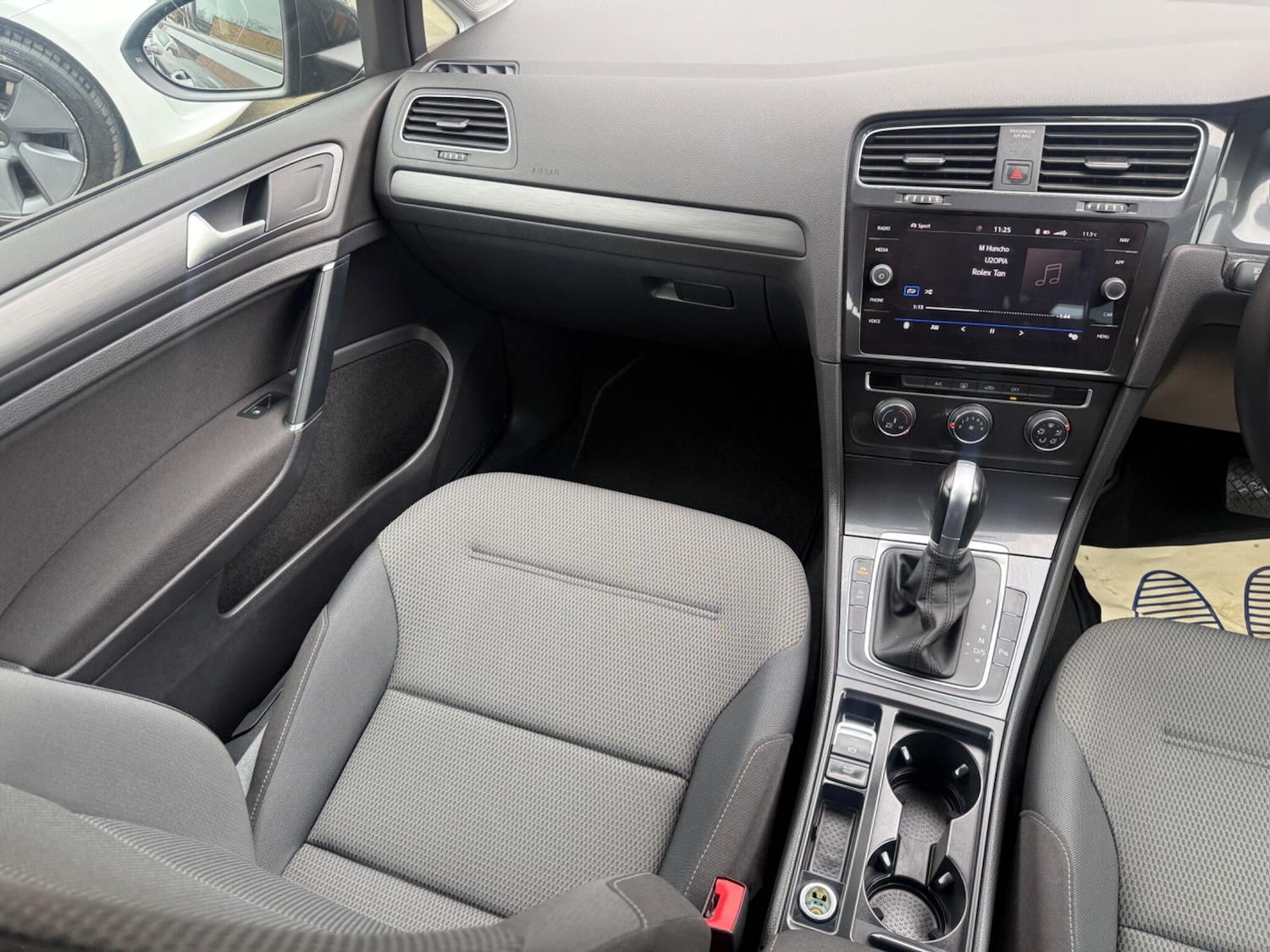 Used Volkswagen Golf 2018 for sale - 77853808: Photo 20