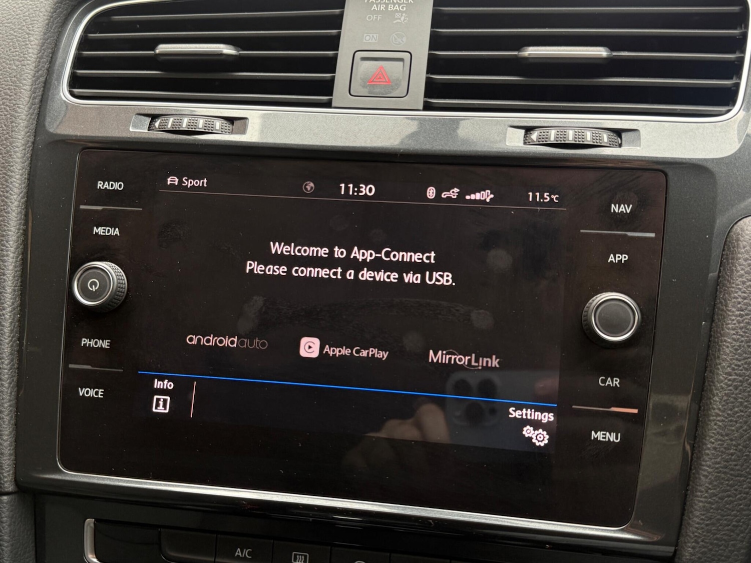 Used Volkswagen Golf 2018 for sale - 77853808: Photo 44