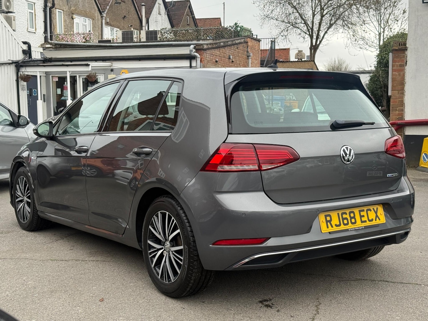 Used Volkswagen Golf 2018 for sale - 77853808: Photo 7