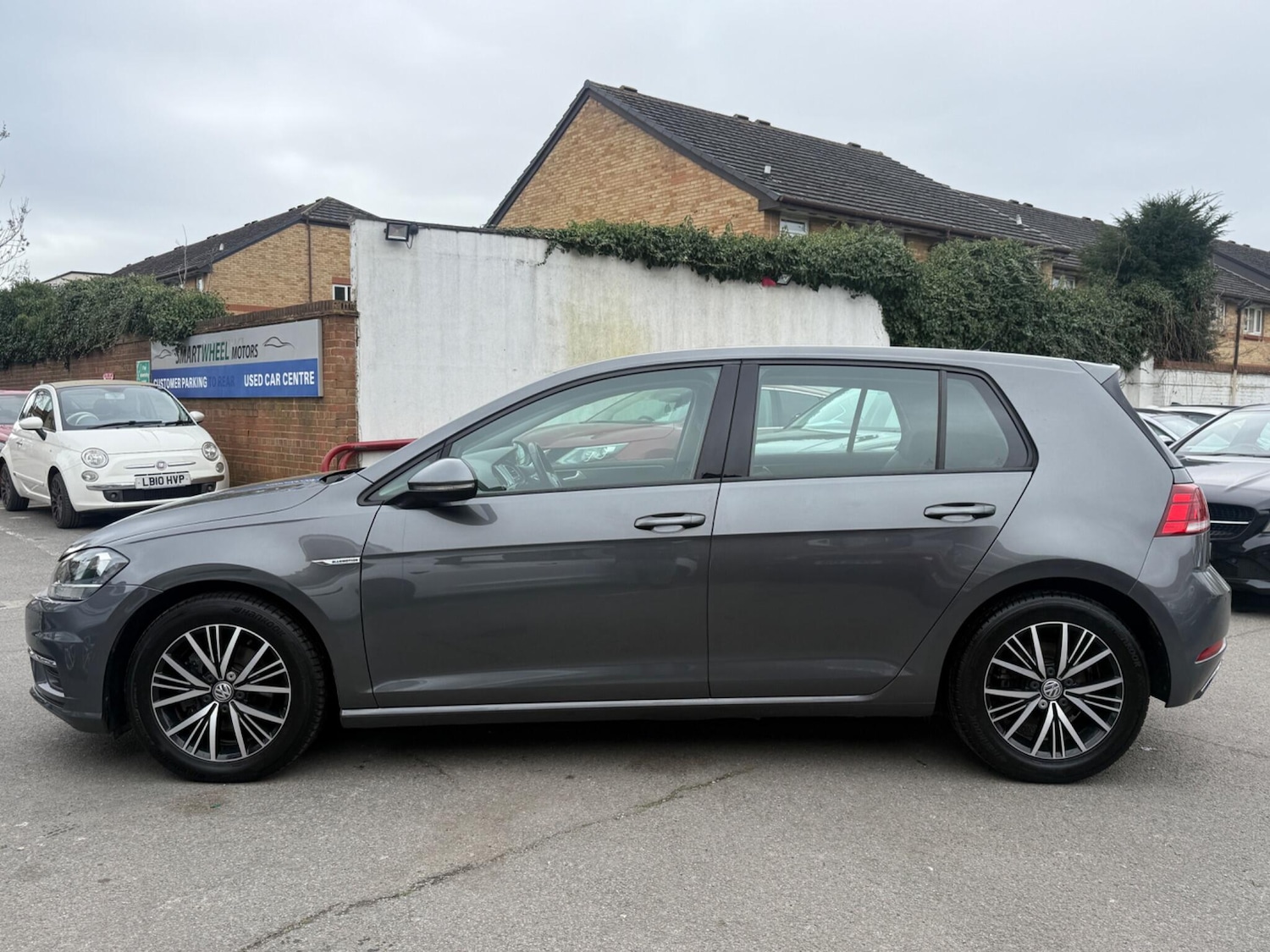 Used Volkswagen Golf 2018 for sale - 77853808: Photo 8