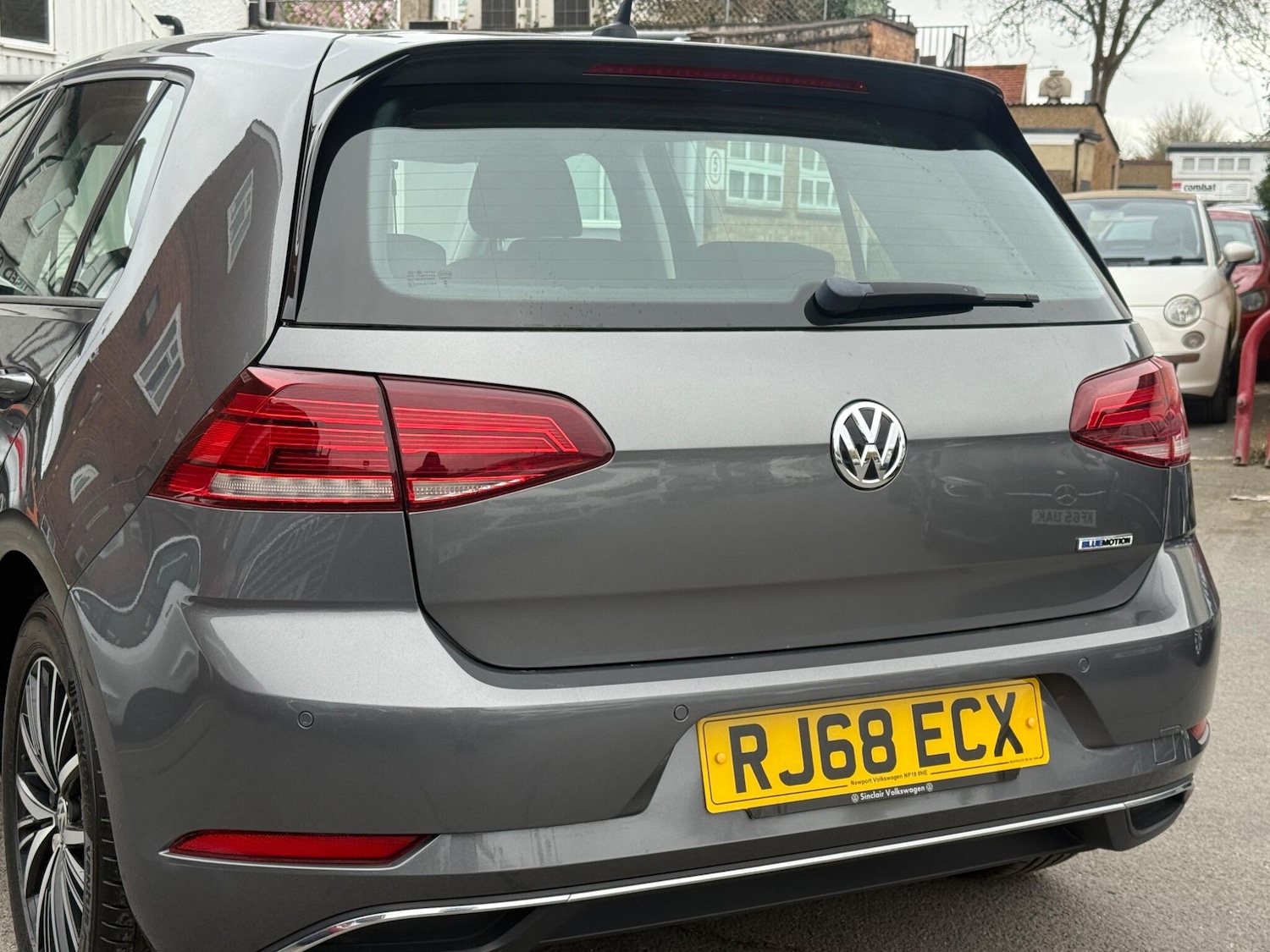 Used Volkswagen Golf 2018 for sale - 77853808: Photo 9