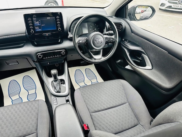 Used Toyota Yaris 2020 for sale - 76314451: Photo 16