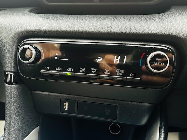 Used Toyota Yaris 2020 for sale - 76314451: Photo 27