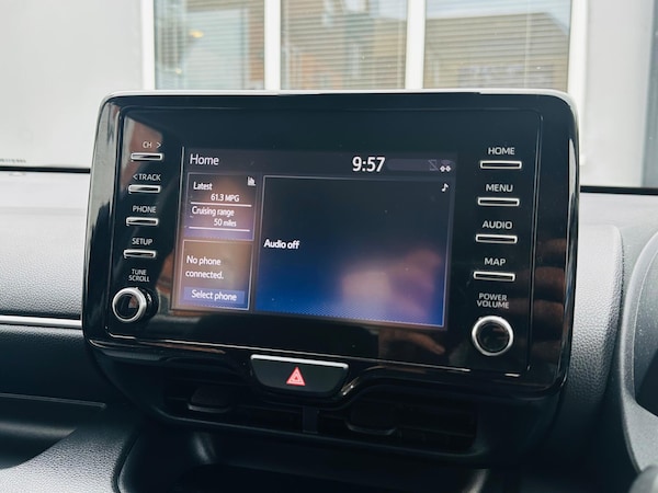 Used Toyota Yaris 2020 for sale - 76314451: Photo 34
