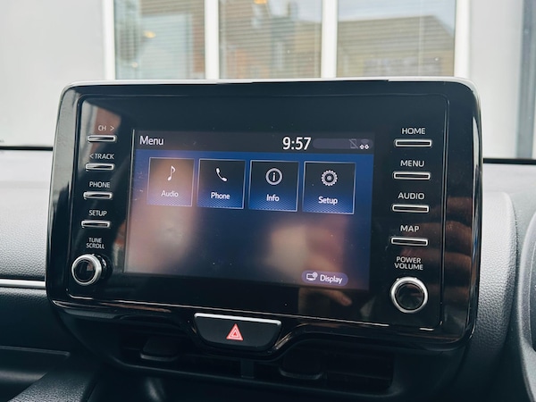 Used Toyota Yaris 2020 for sale - 76314451: Photo 35