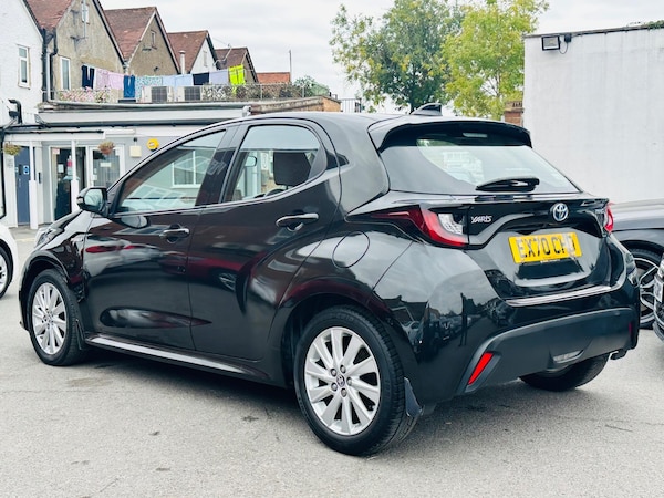 Used Toyota Yaris 2020 for sale - 76314451: Photo 8