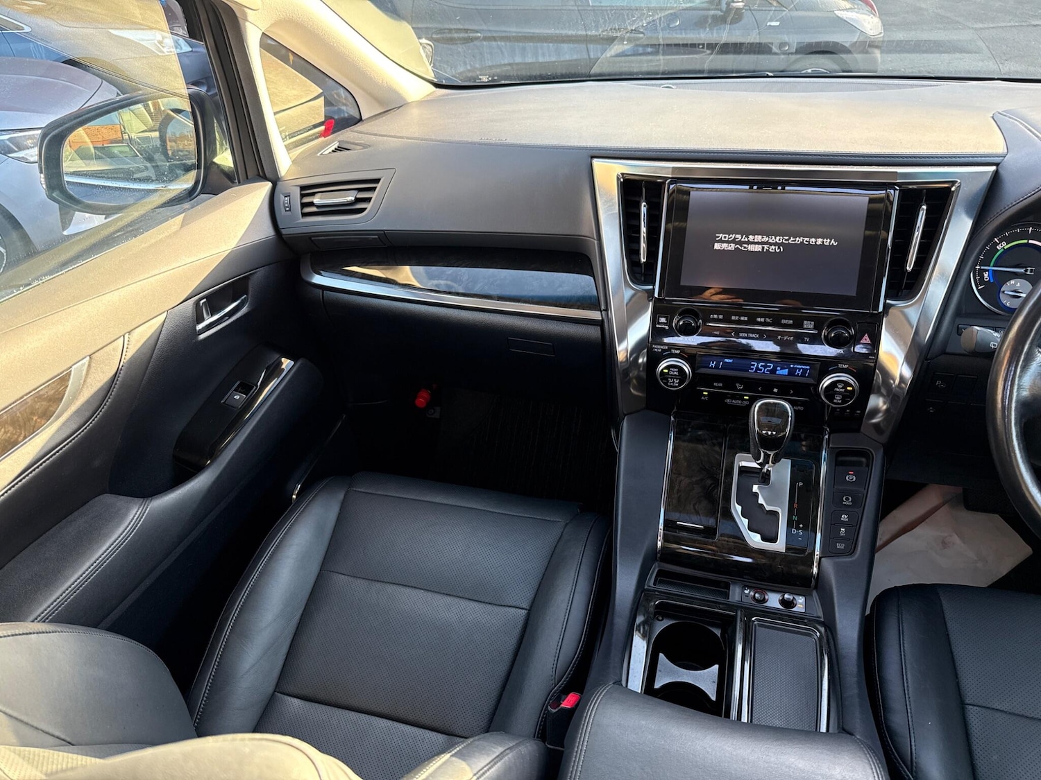 Used Toyota Vellfire 2025 for sale - 77016326: Photo 17