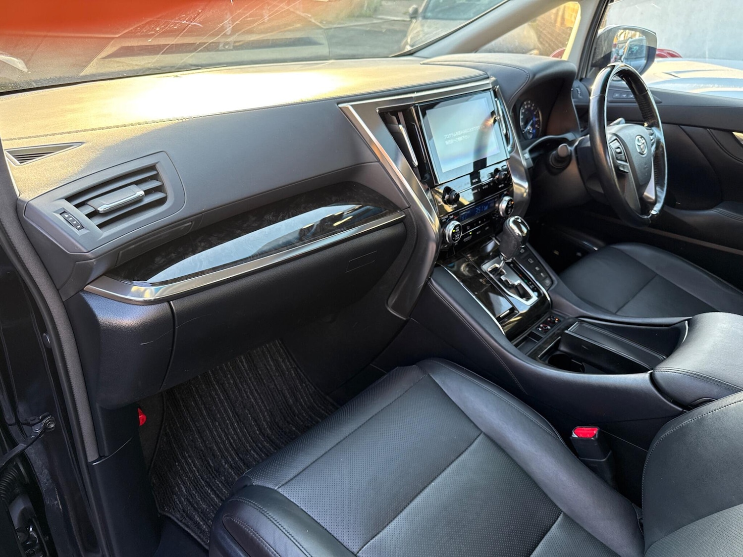 Used Toyota Vellfire 2025 for sale - 77016326: Photo 19