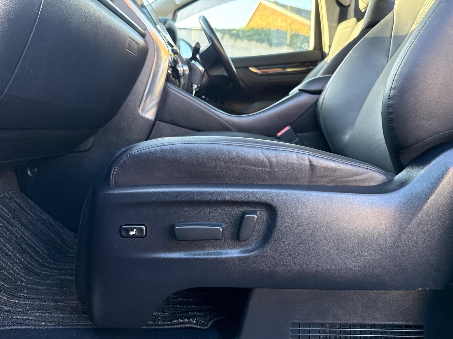 Used Toyota Vellfire 2025 for sale - 77016326: Photo 29