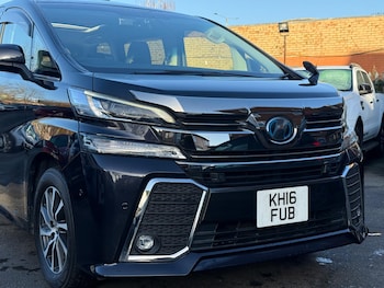 Used Toyota Vellfire 2016 for sale - 77016326: Photo