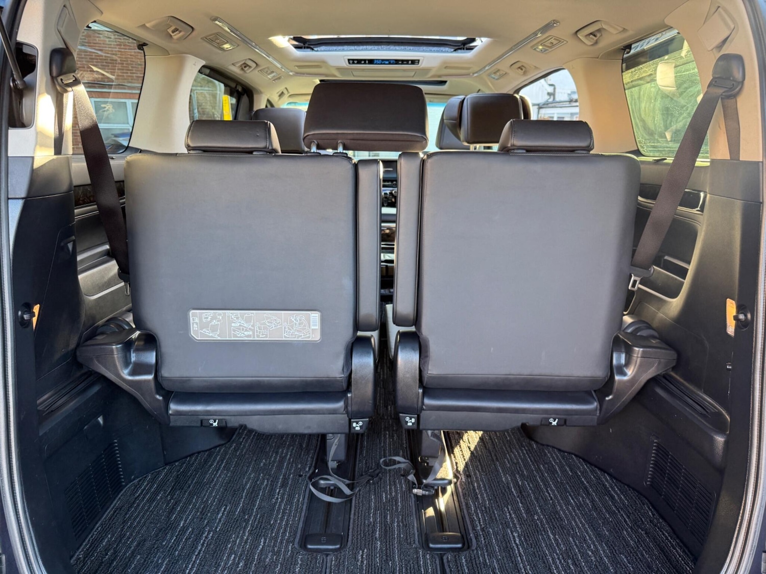 Used Toyota Vellfire 2025 for sale - 77016326: Photo 34