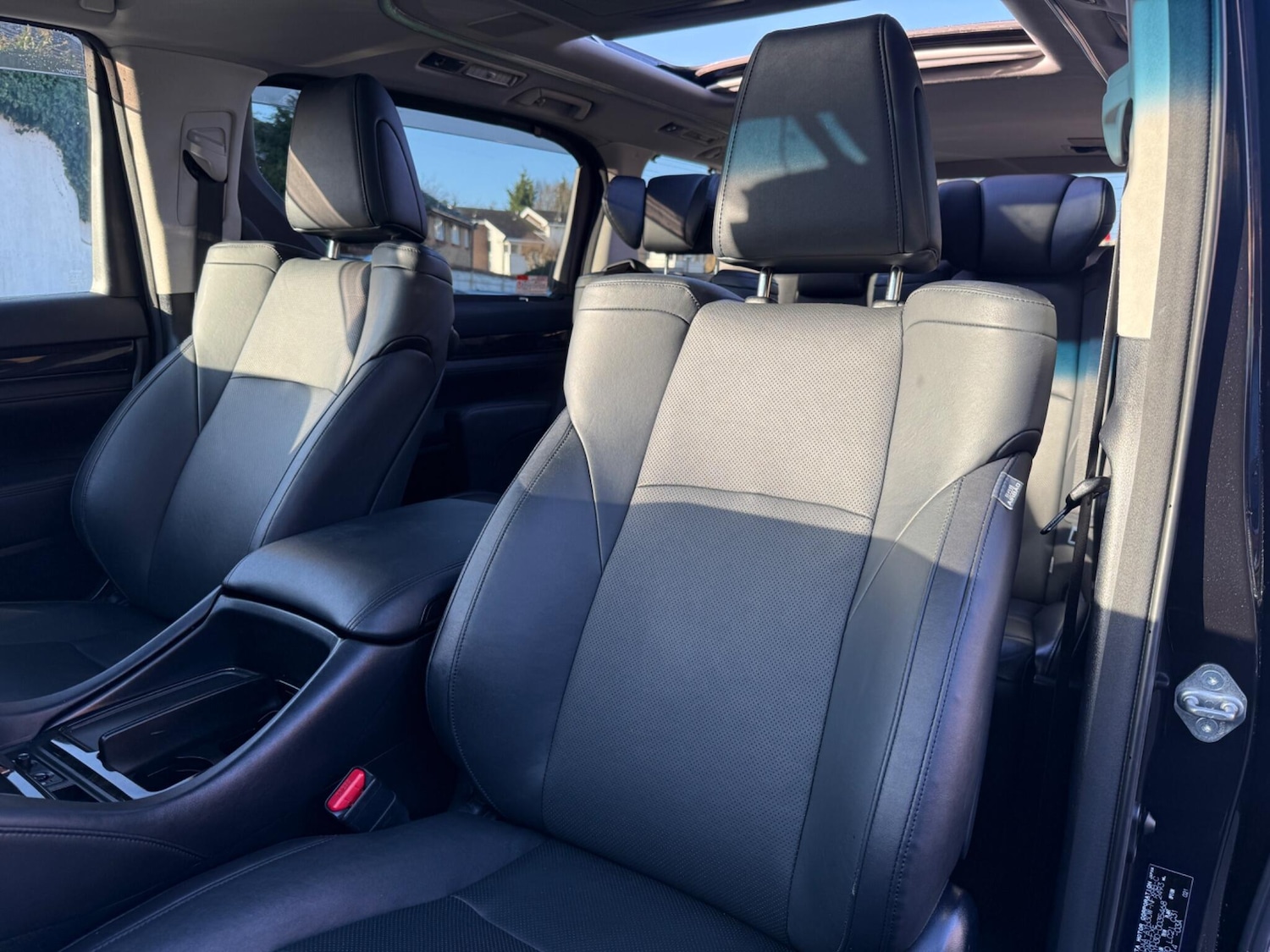 Used Toyota Vellfire 2025 for sale - 77016326: Photo 37