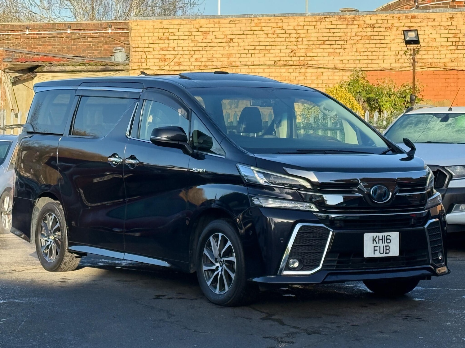 Used Toyota Vellfire 2025 for sale - 77016326: Photo 7