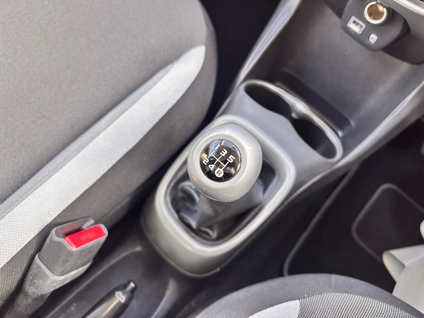 Used Toyota AYGO 2015 for sale - 76099076: Photo 15