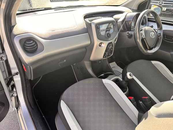 Used Toyota AYGO 2015 for sale - 76099076: Photo 17