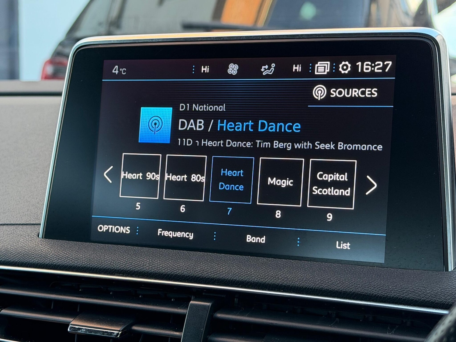 Used Peugeot 3008 2020 for sale - 76634130: Photo 36