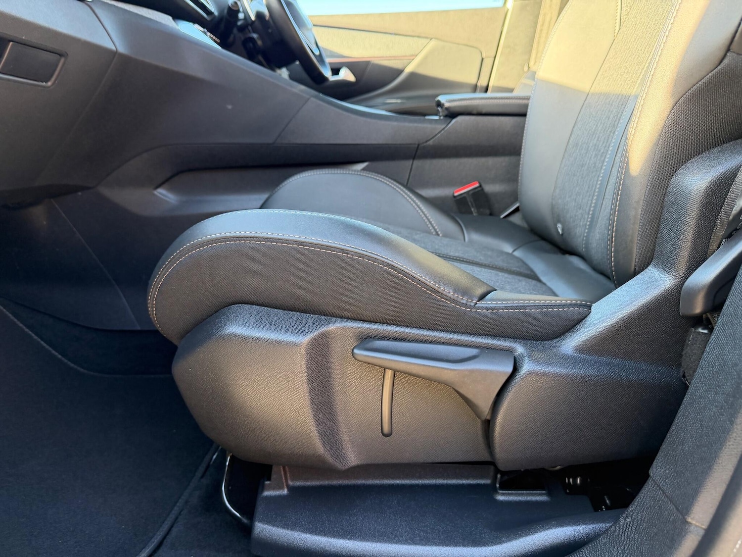 Used Peugeot 3008 2020 for sale - 76634130: Photo 41