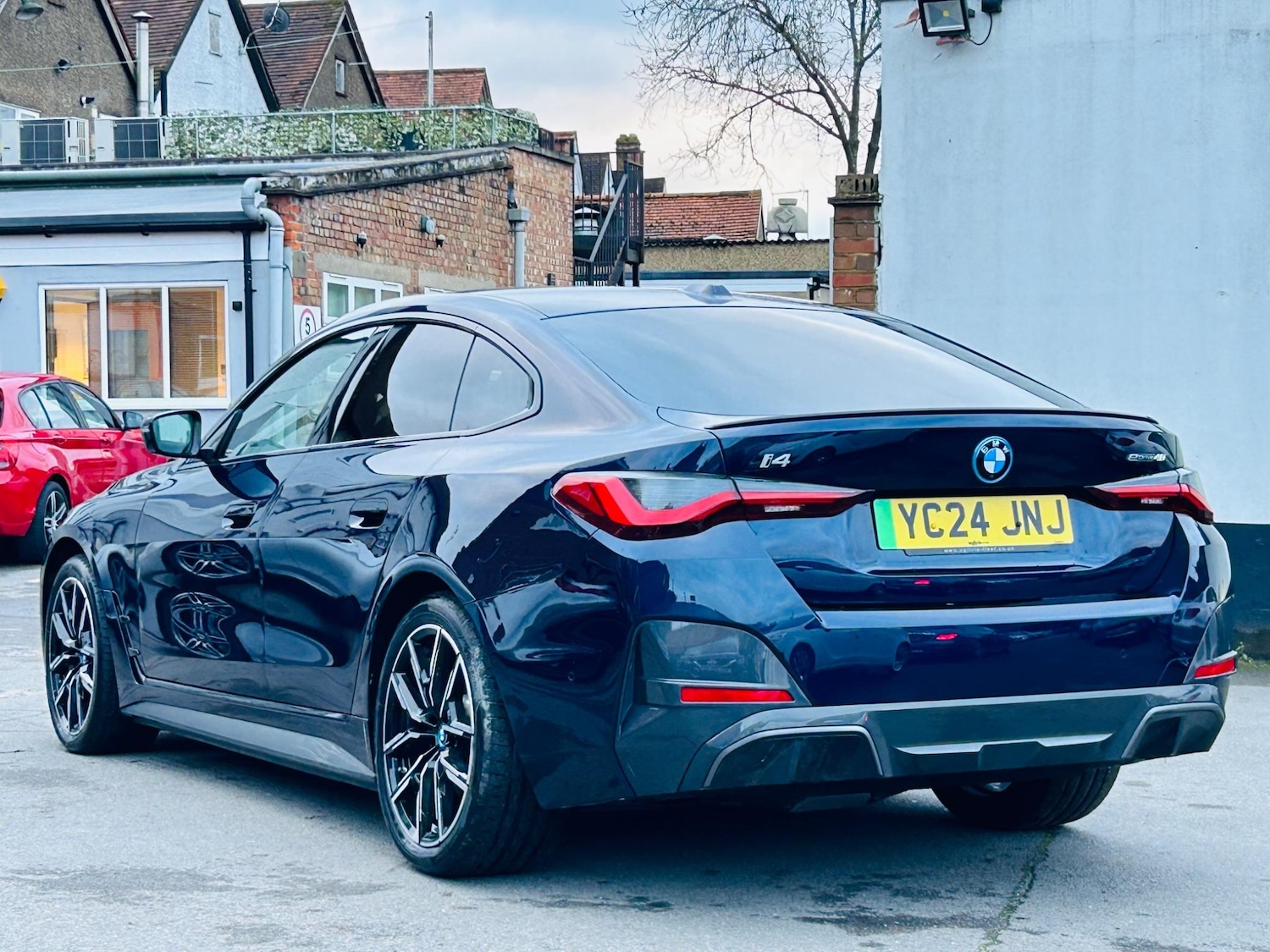 Used BMW i4 2024 for sale - 76994654: Photo 4