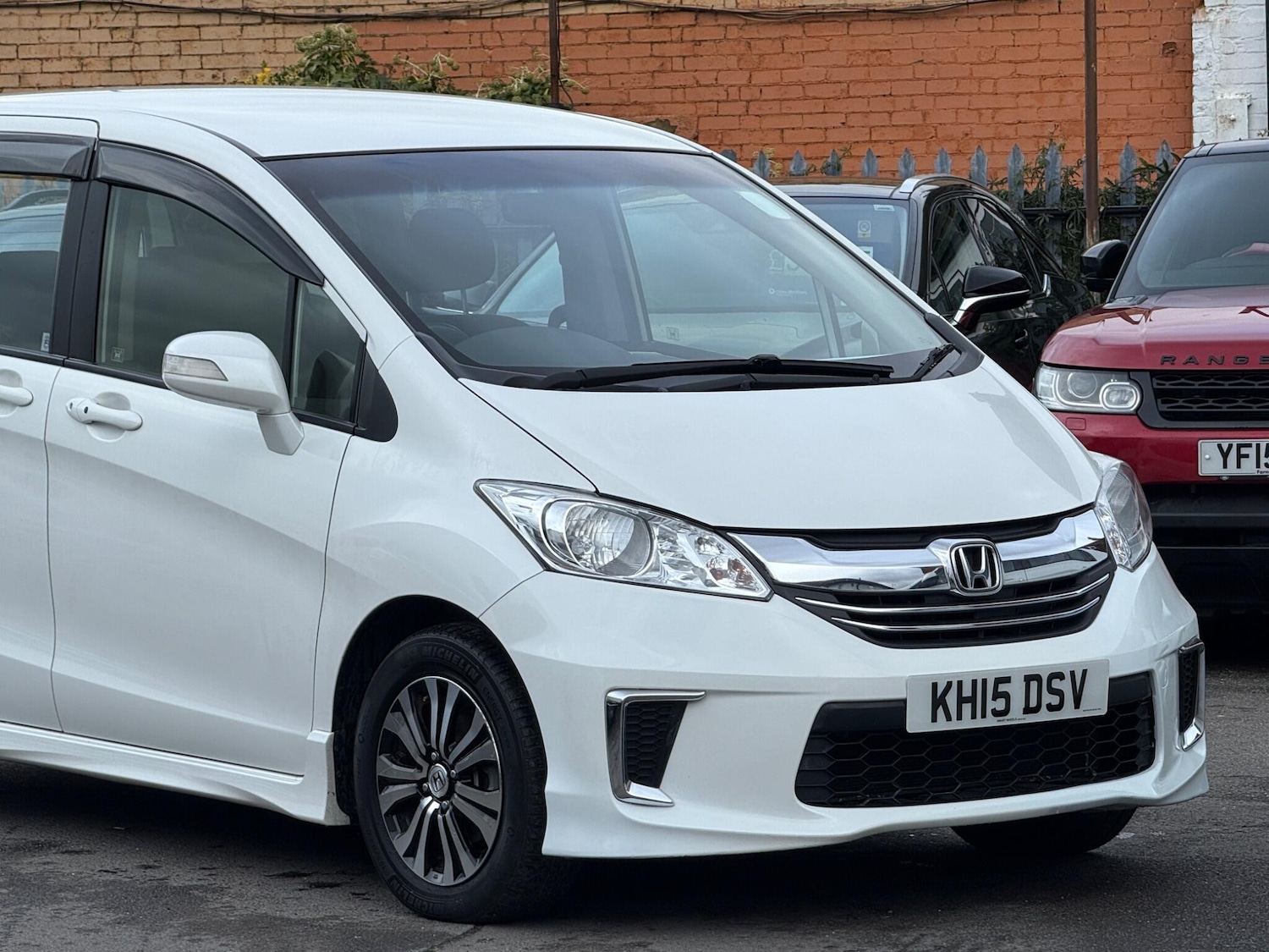 Used Honda Freed for sale - 77559618: Photo 2