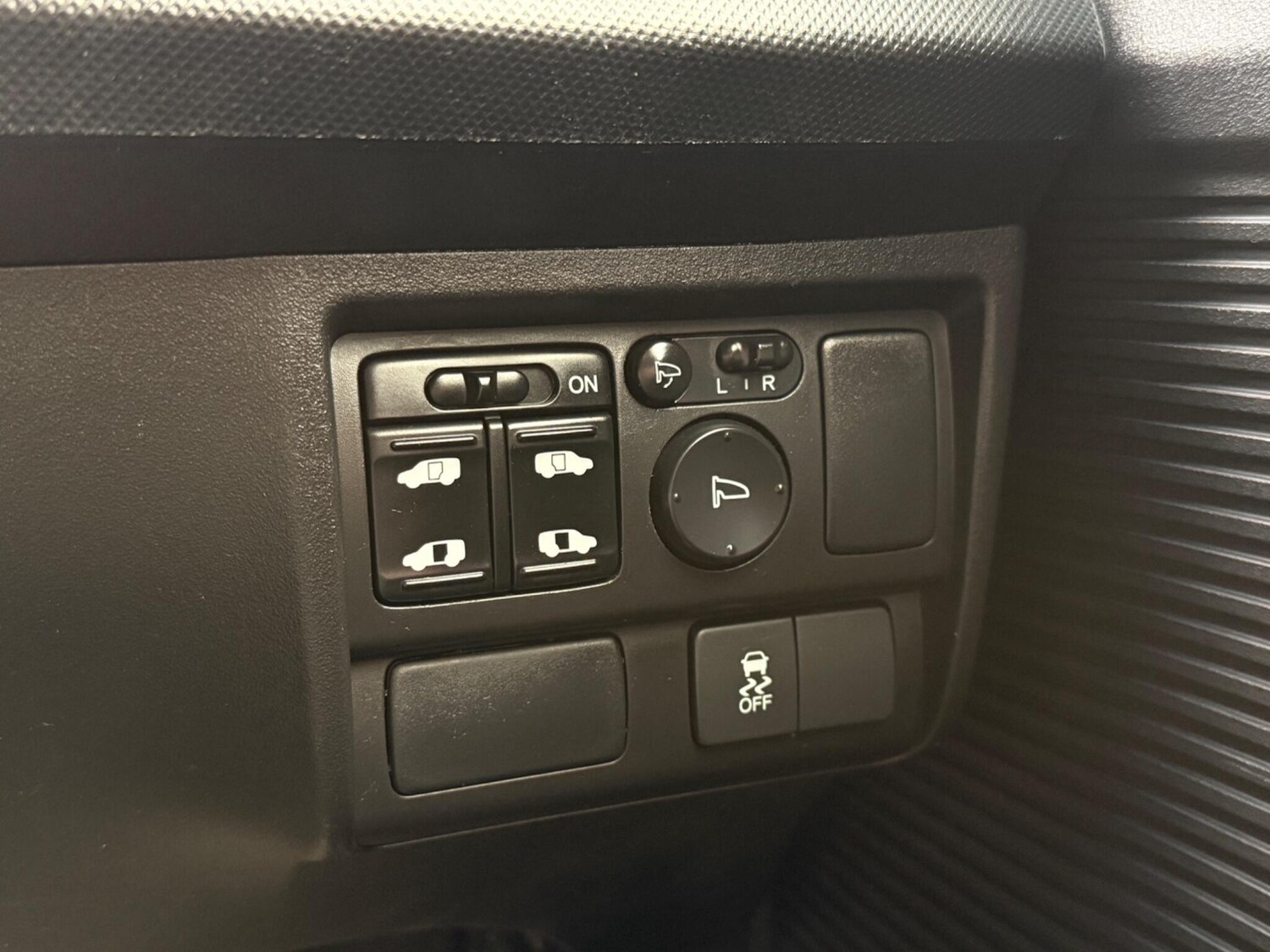 Used Honda Freed for sale - 77559618: Photo 38