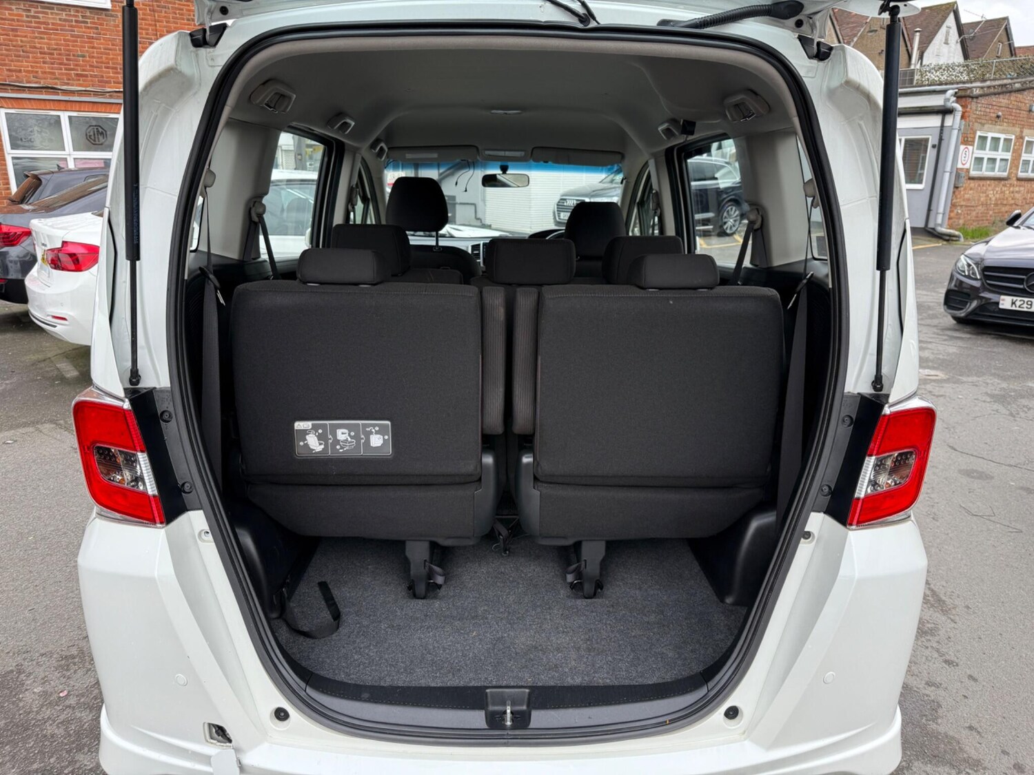 Used Honda Freed for sale - 77559618: Photo 47