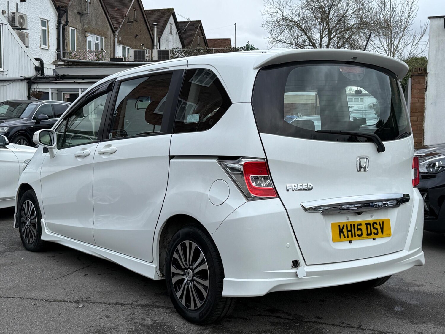 Used Honda Freed for sale - 77559618: Photo 8