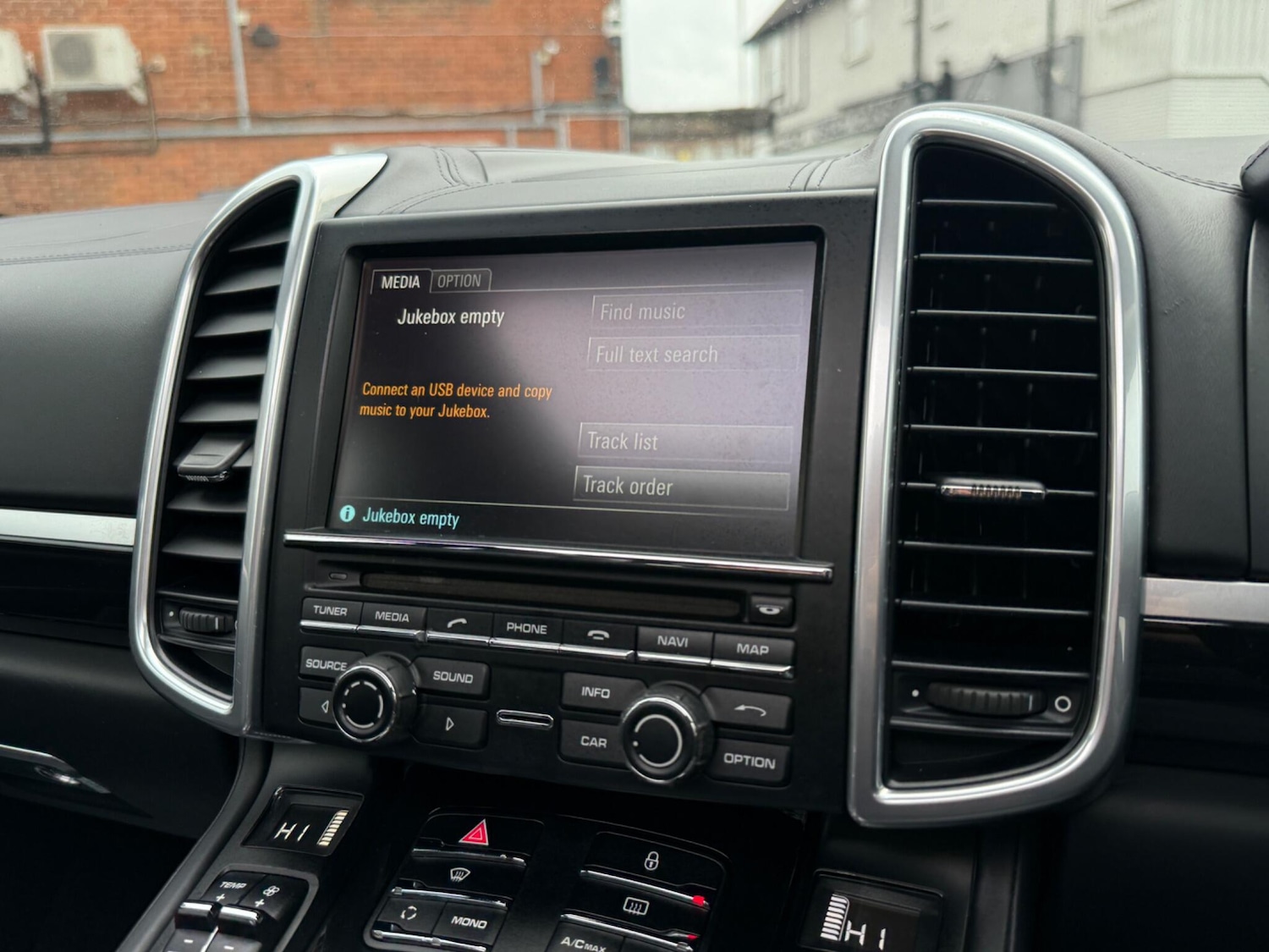 Used Porsche Cayenne 2013 for sale - 77242657: Photo 43