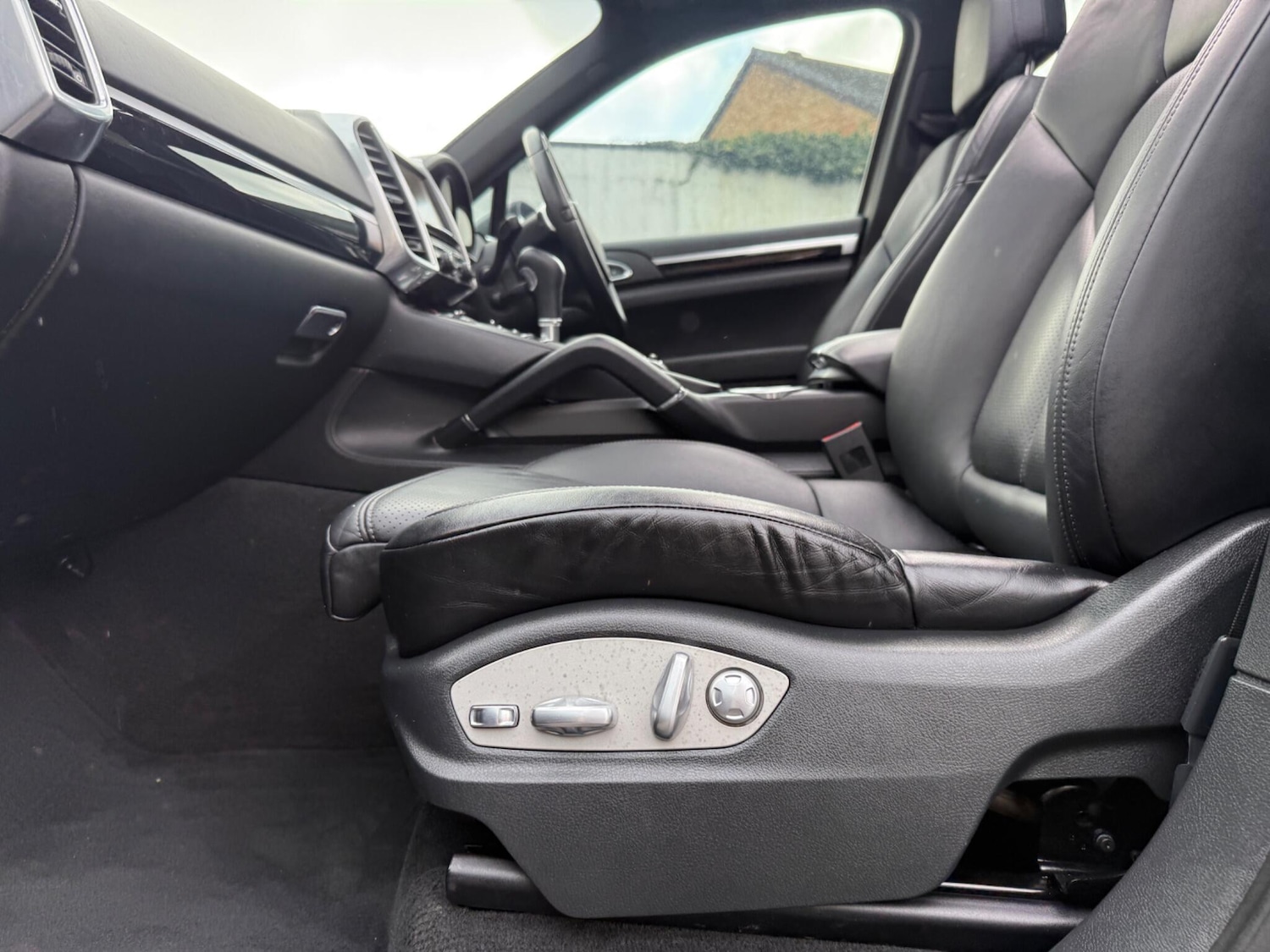 Used Porsche Cayenne 2013 for sale - 77242657: Photo 49