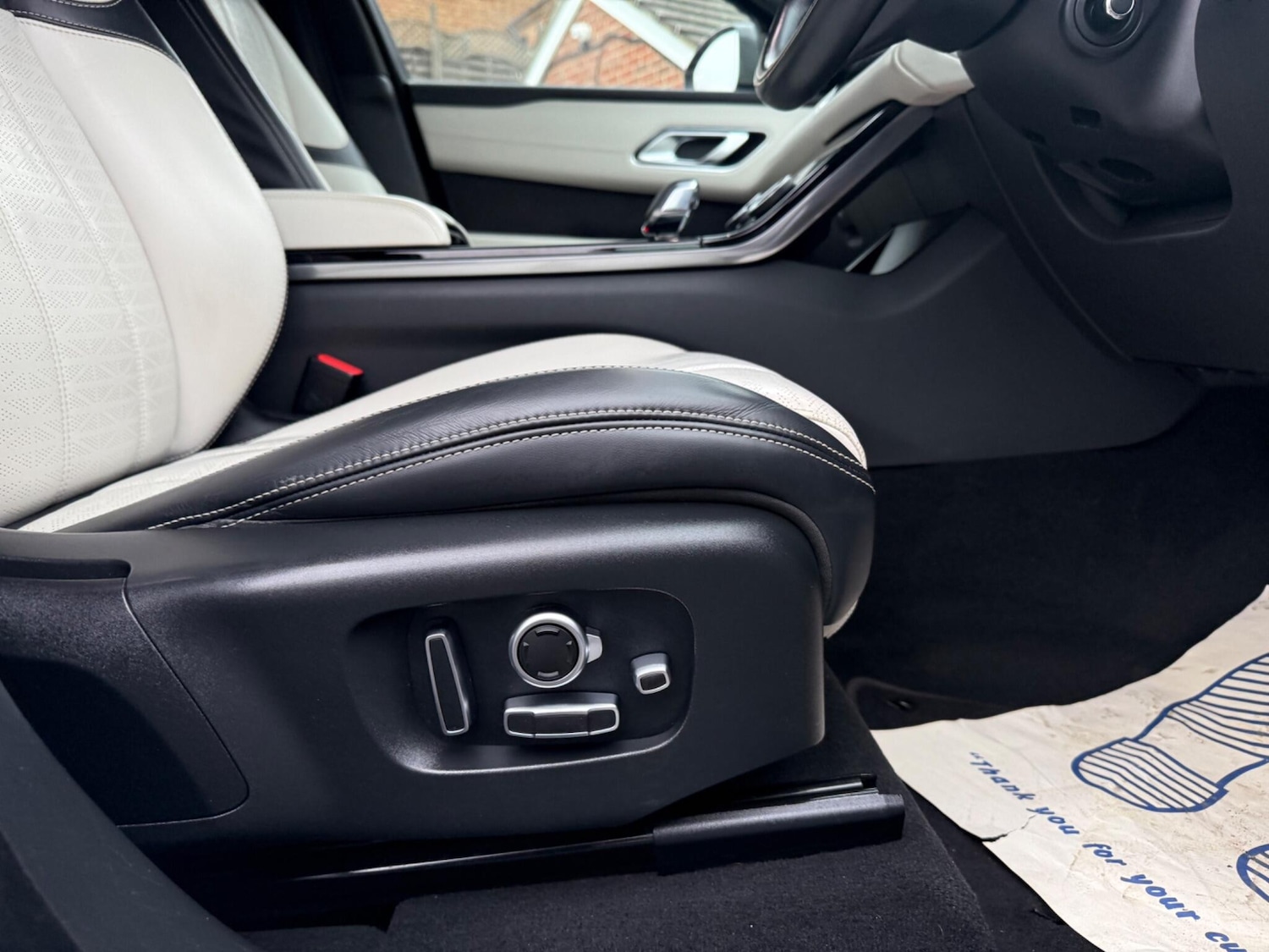 Used Land Rover Range Rover Velar for sale - 77143476: Photo 30