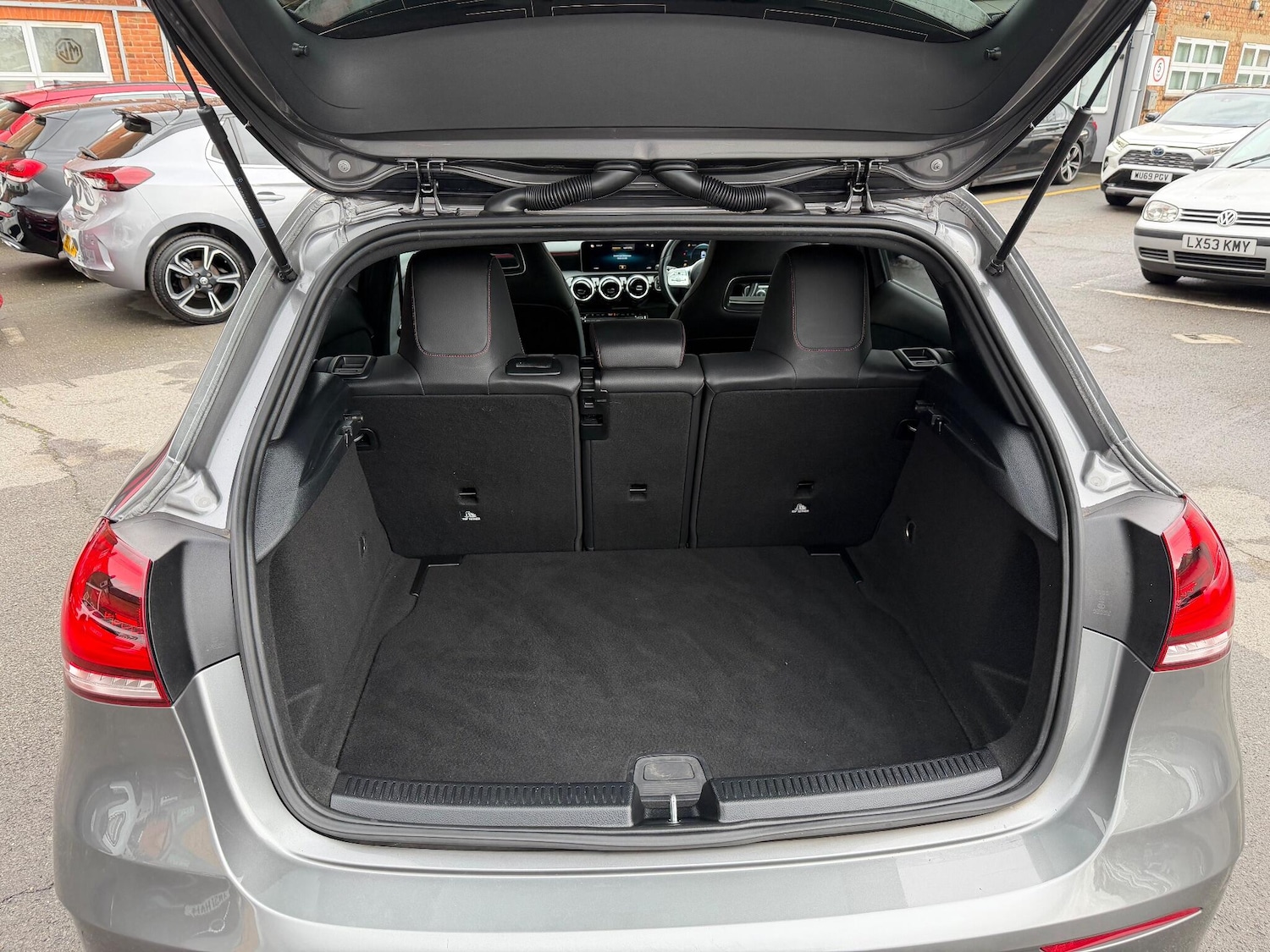 Used Mercedes-Benz A-Class 2020 for sale - 76499365: Photo 42