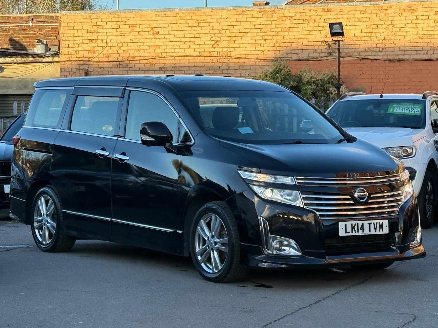 Used Nissan Elgrand 2025 for sale - 76728569: Photo 1